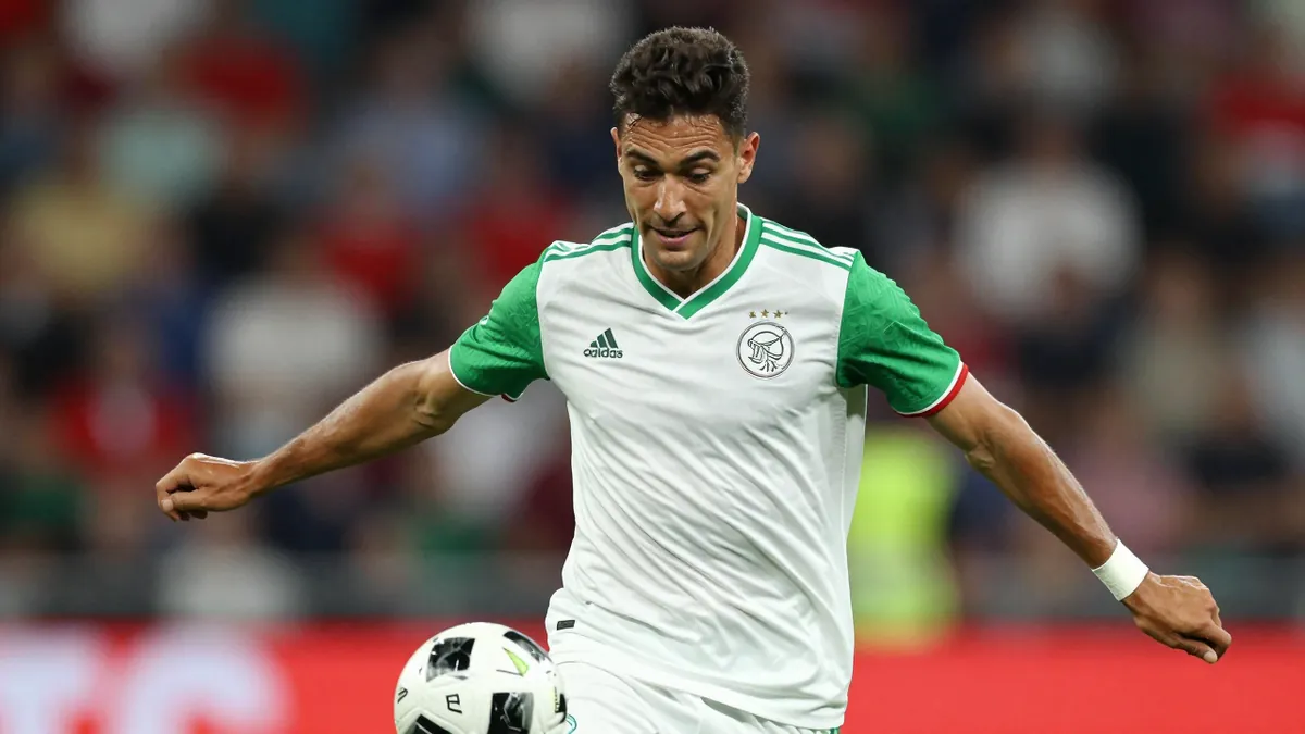 Julian Brandt setzt Karriere bei Ajax fort