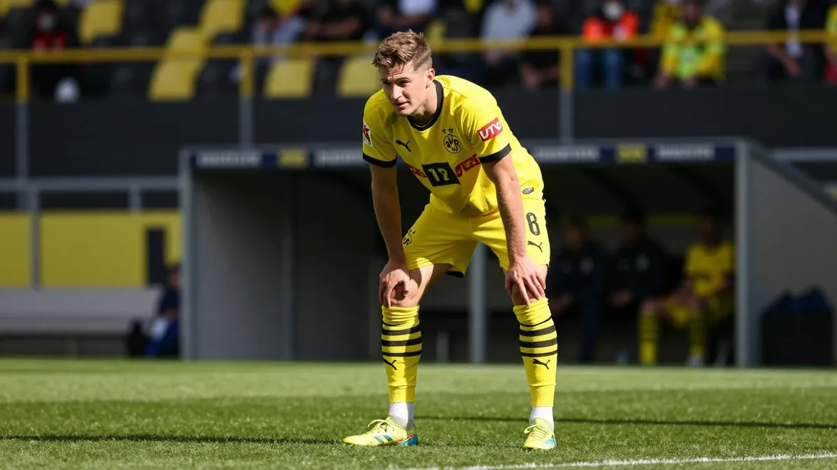 Karl-Heinz Matthäus hält den FC Bayern München dem BVB in der Bundesliga deutlich überlegen, was die Spannung vor dem...