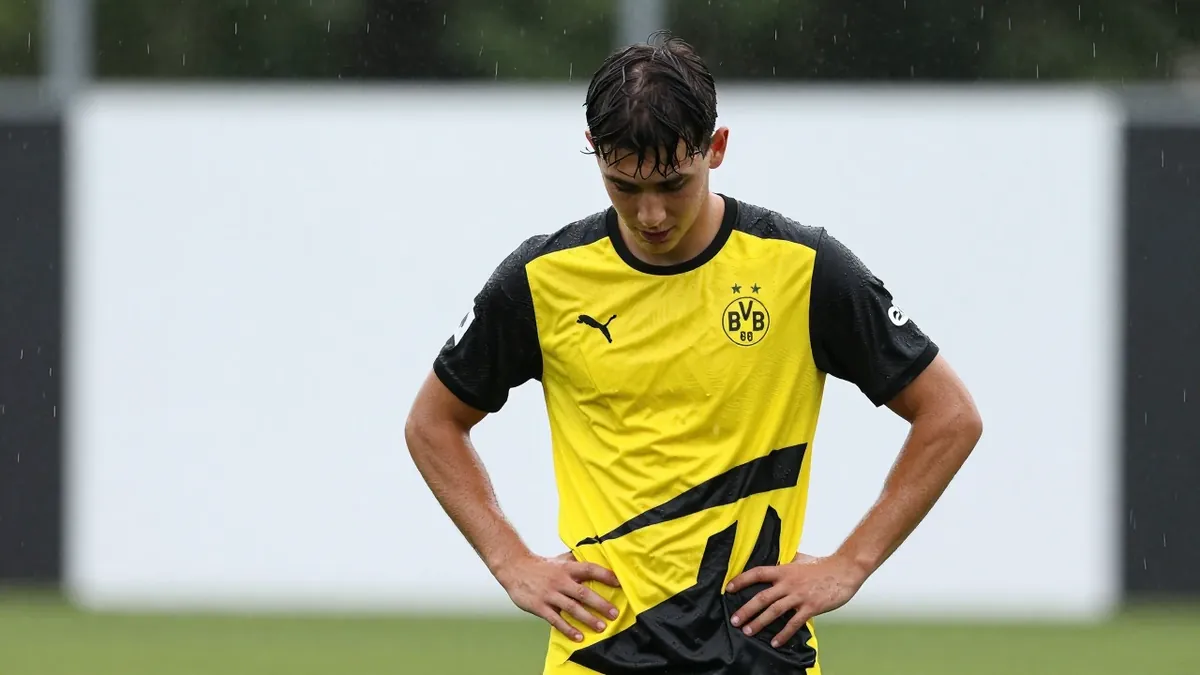 The 23-year-old midfielder is set to leave Borussia Dortmund on loan in January, having not featured for the first team...