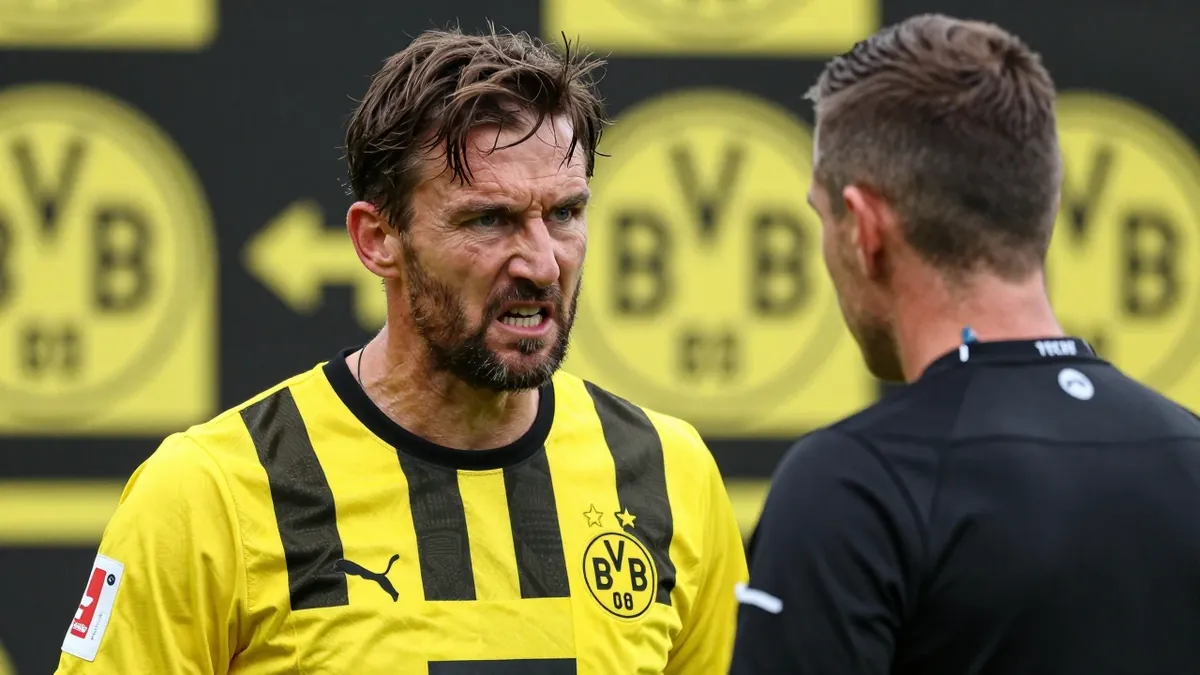 FC Bayern defeats Borussia Dortmund in Supercup